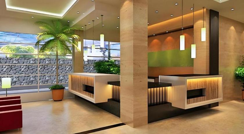 Asoka Luxury Hotel Bandar Lampung Exterior foto